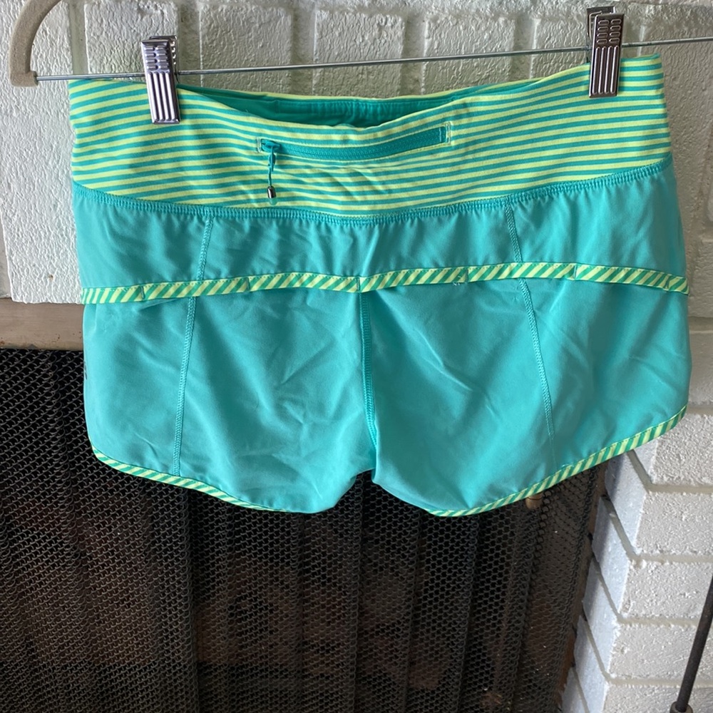 Shorts - Picture 2 of 3